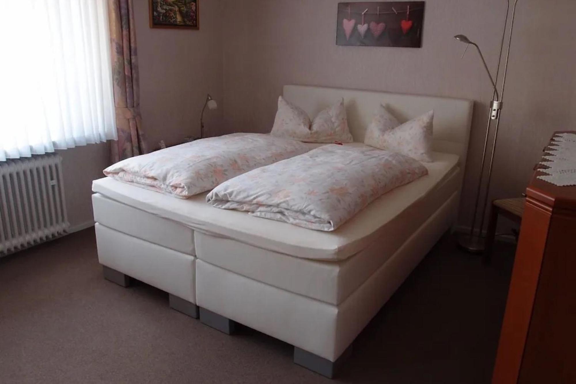 Ferienwohnung Mand Weinheim Ngoại thất bức ảnh